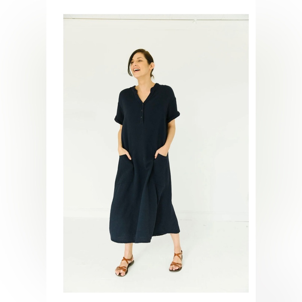 Suunday Everyday Dress in Graystone